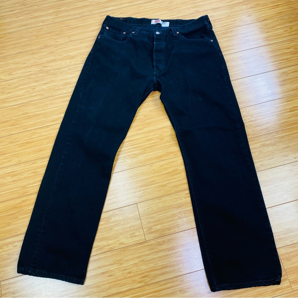 Vintage Levi's 501 Men's 38 x 32 Button Fly Jeans 90's Black Stonewash